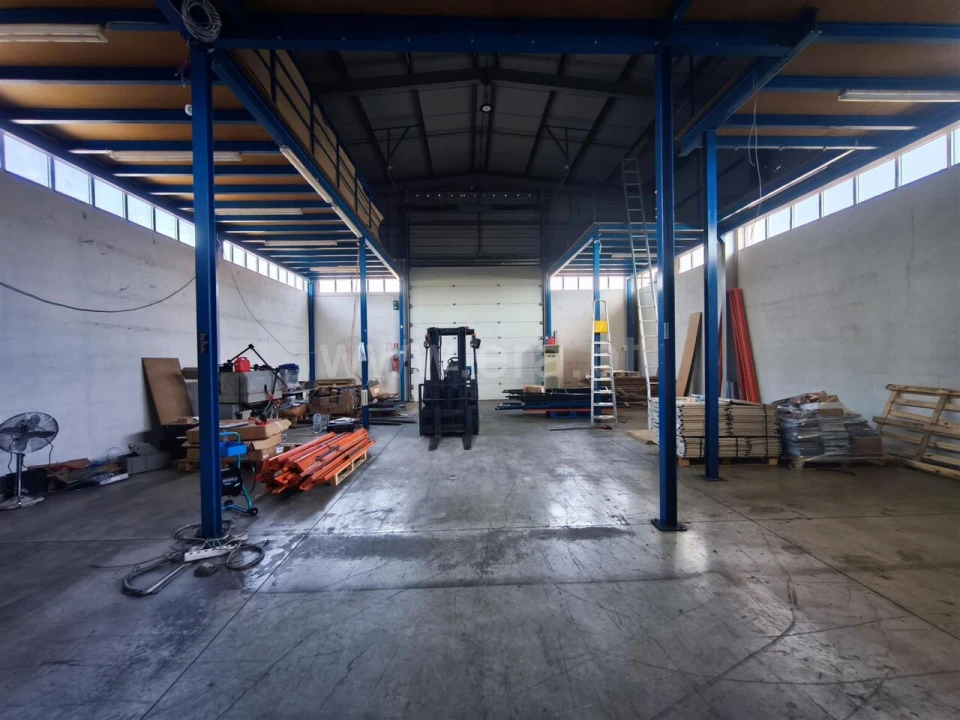 Armazém para Venda em Pedroso e Seixezelo Foto 1