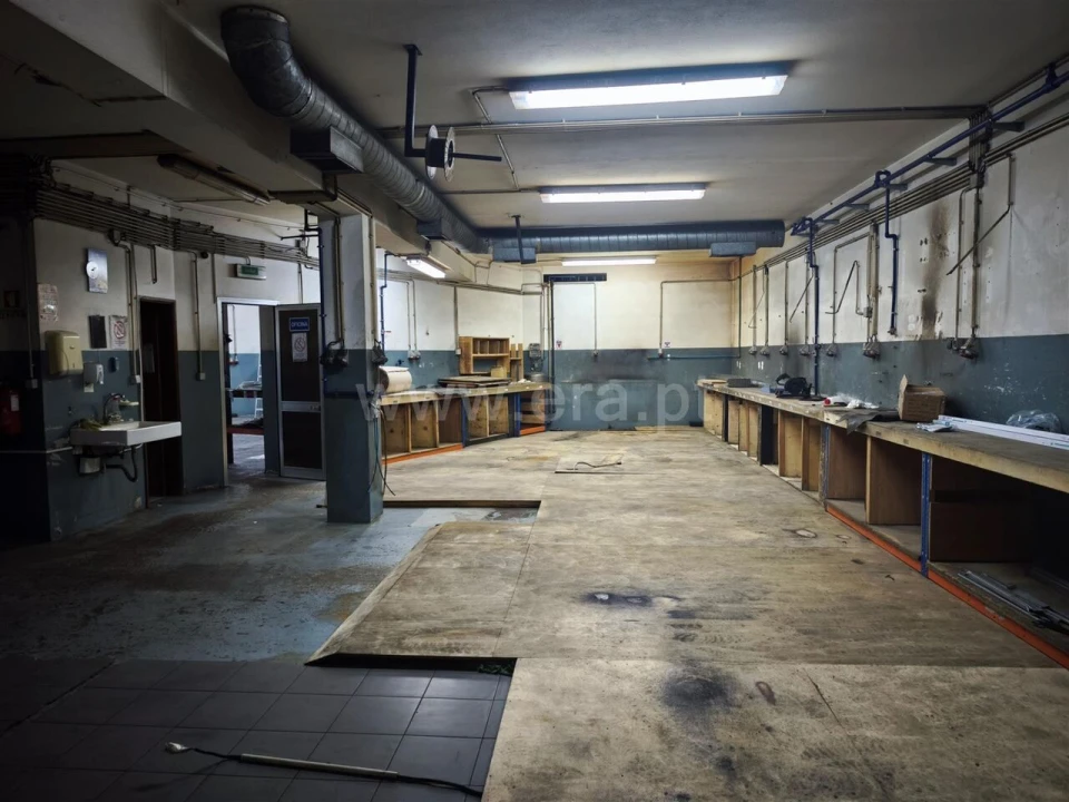 Armazém para Venda em Pedroso e Seixezelo Foto 8