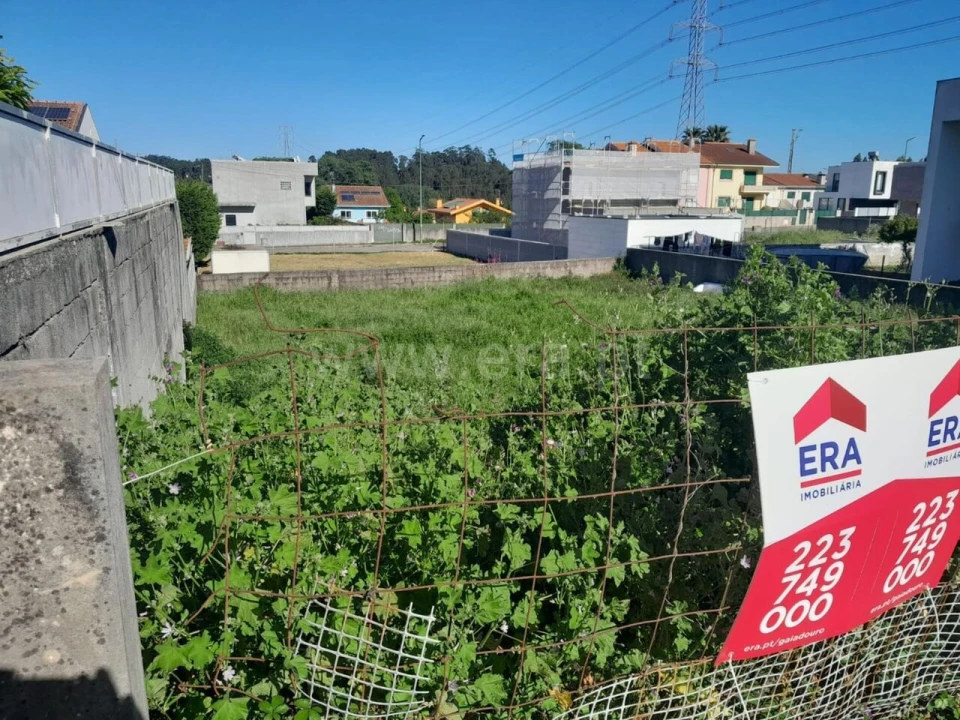 Terreno para Venda em Sandim, Olival, Lever e Crestuma Foto 3