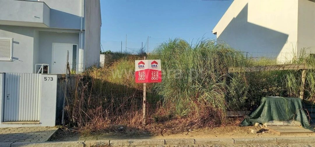 Terreno para Venda em Gulpilhares e Valadares