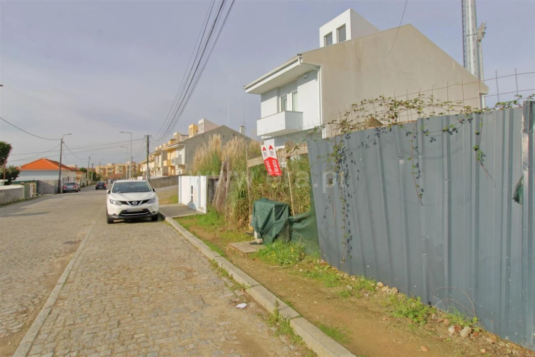 Terreno para Venda em Gulpilhares e Valadares Foto 5