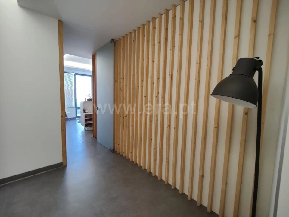 Loja para Trespasse em Mafamude e Vilar do Paraíso Foto 3