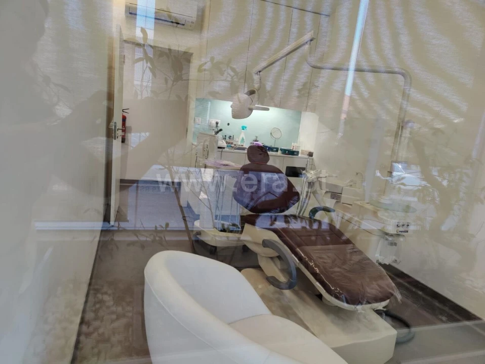 Loja para Trespasse em Mafamude e Vilar do Paraíso Foto 11