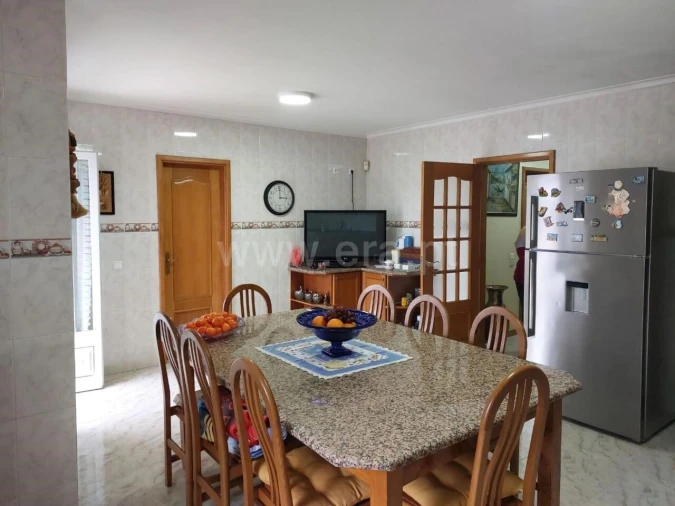 Moradia T4 para Venda em Sandim, Olival, Lever e Crestuma Foto 8