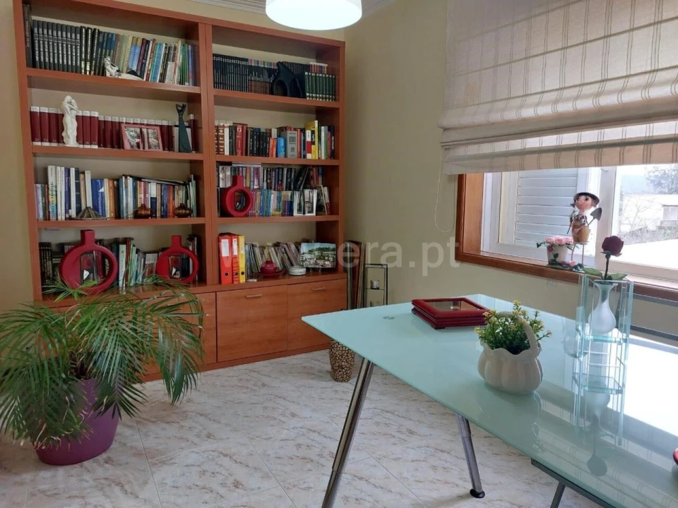 Moradia T4 para Venda em Sandim, Olival, Lever e Crestuma Foto 12