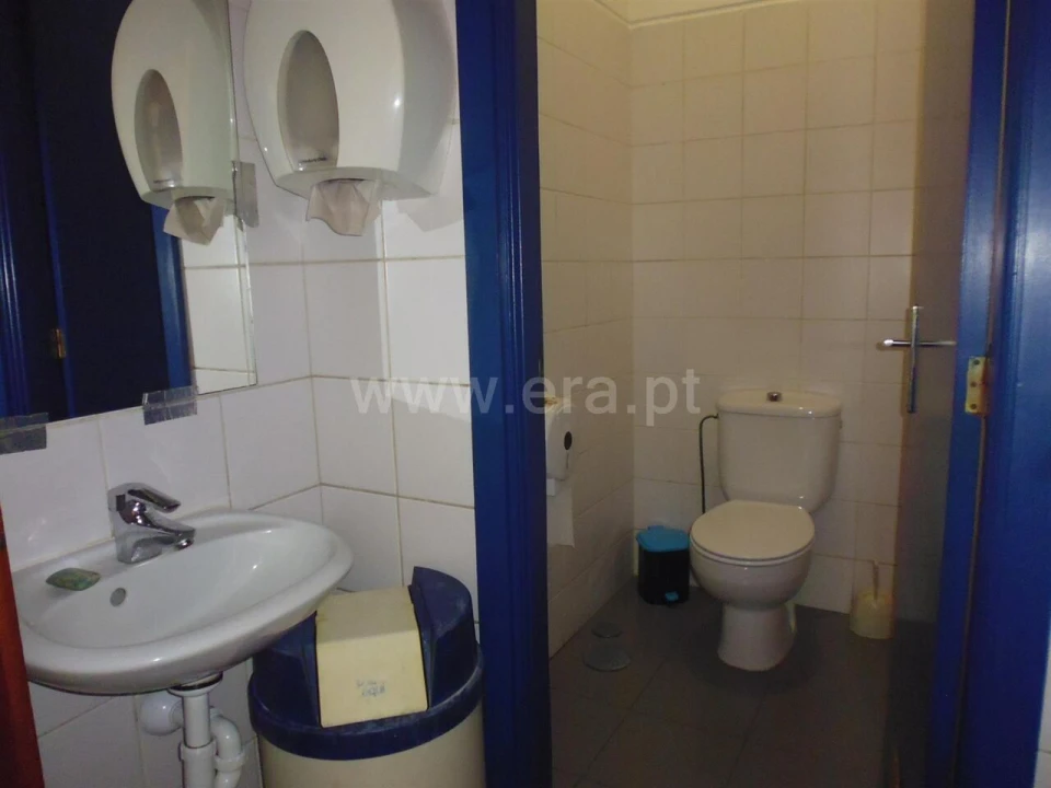 Loja para Trespasse em Avintes Foto 4