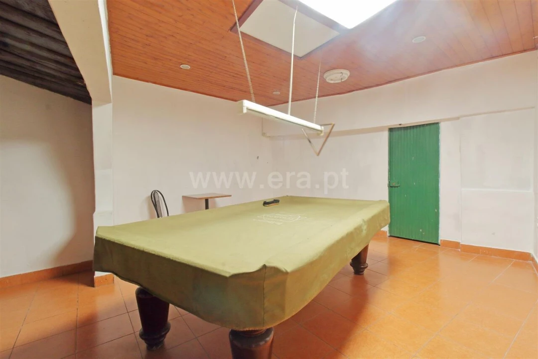 Loja para Trespasse em Oliveira do Douro Foto 5