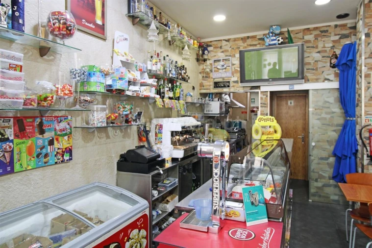 Loja para Trespasse em Vilar de Andorinho Foto 5