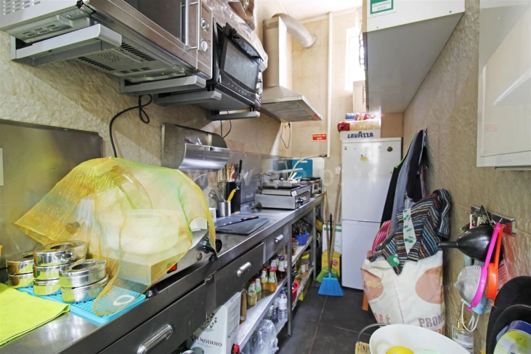 Loja para Trespasse em Vilar de Andorinho Foto 4