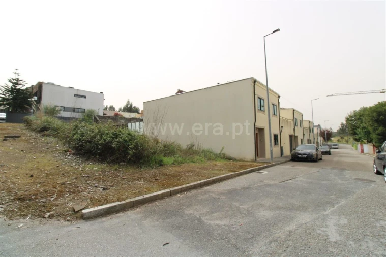 Terreno para Venda em Pedroso e Seixezelo Foto 3