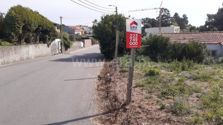 Terreno para Venda em Gulpilhares e Valadares Foto 2