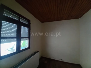 Moradia T0 para Venda em Santa Marinha e São Pedro da Afurada