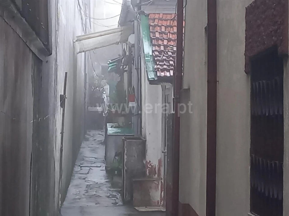 Moradia T0 para Venda em Santa Marinha e São Pedro da Afurada Foto 5