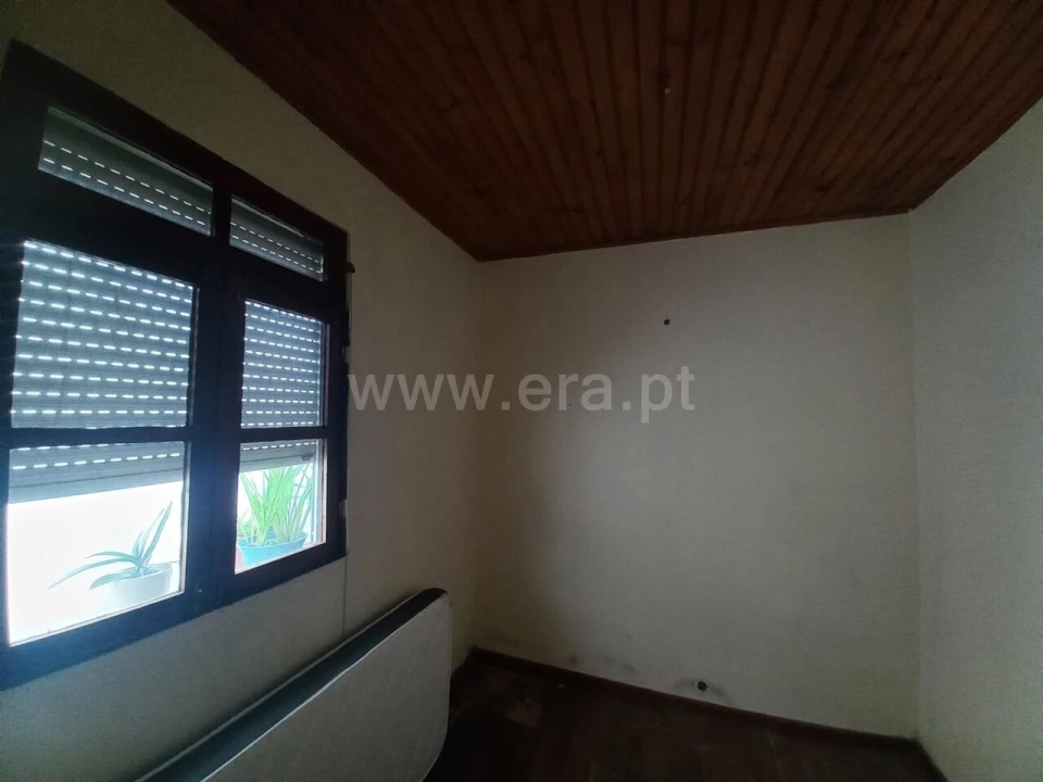 Moradia T0 para Venda em Santa Marinha e São Pedro da Afurada Foto 12