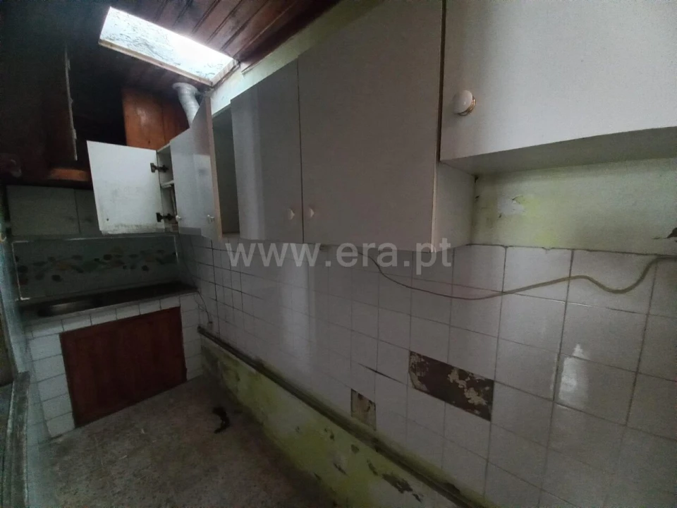 Moradia T0 para Venda em Santa Marinha e São Pedro da Afurada Foto 9