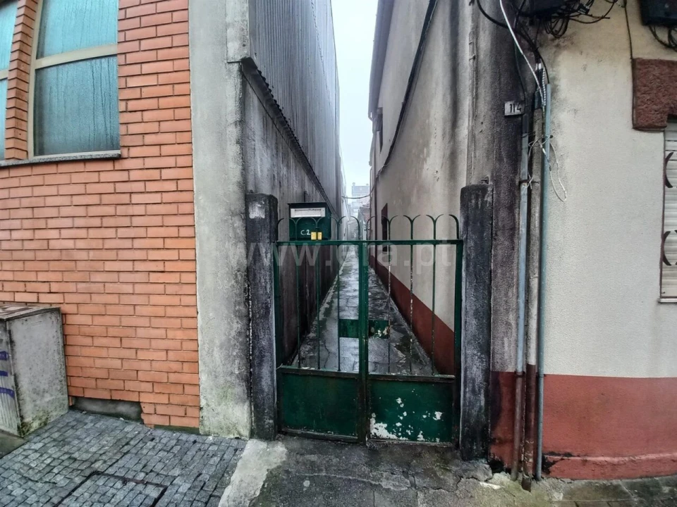 Moradia T0 para Venda em Santa Marinha e São Pedro da Afurada Foto 3