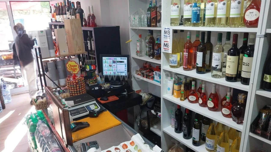 Loja para Trespasse em Santa Marinha e São Pedro da Afurada Foto 8