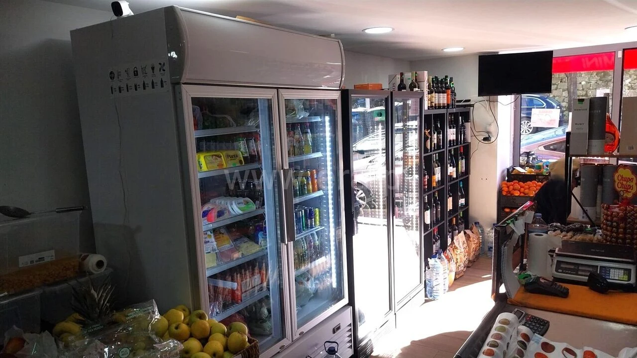 Loja para Trespasse em Santa Marinha e São Pedro da Afurada Foto 9