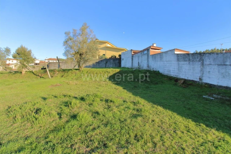 Terreno para Venda em Sandim, Olival, Lever e Crestuma Foto 1
