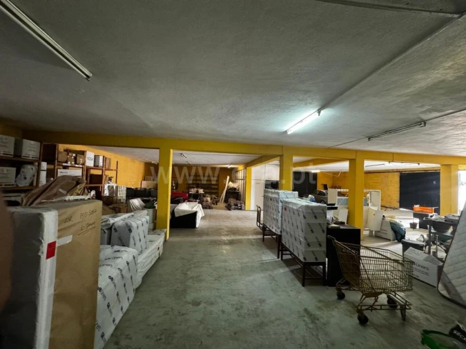 Armazém para Arrendamento em Mafamude e Vilar do Paraíso Foto 5