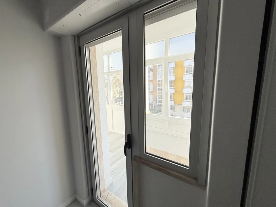 Apartamento T2 para Venda em Oeiras e São Julião da Barra, Paço de Arcos e Caxias Foto 7