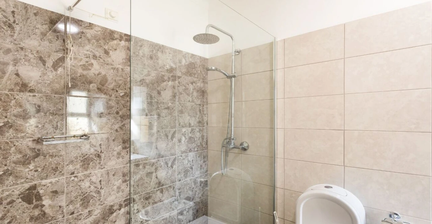 Apartamento T2 para Venda em Estômbar e Parchal Foto 14