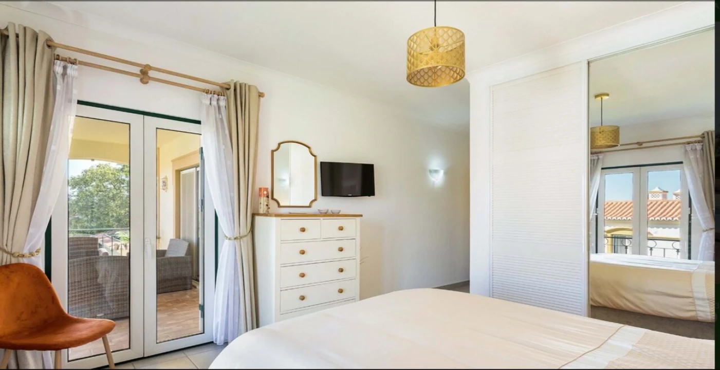 Apartamento T2 para Venda em Lagoa e Carvoeiro Foto 9