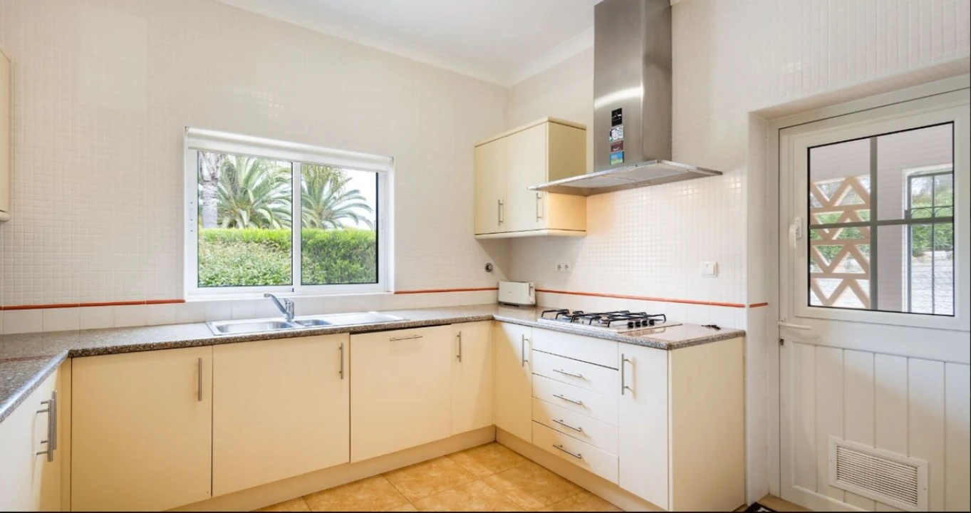 Moradia T4 para Venda em Lagoa e Carvoeiro Foto 8