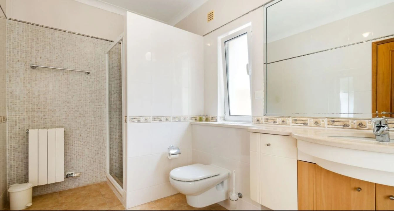 Moradia T4 para Venda em Lagoa e Carvoeiro Foto 19