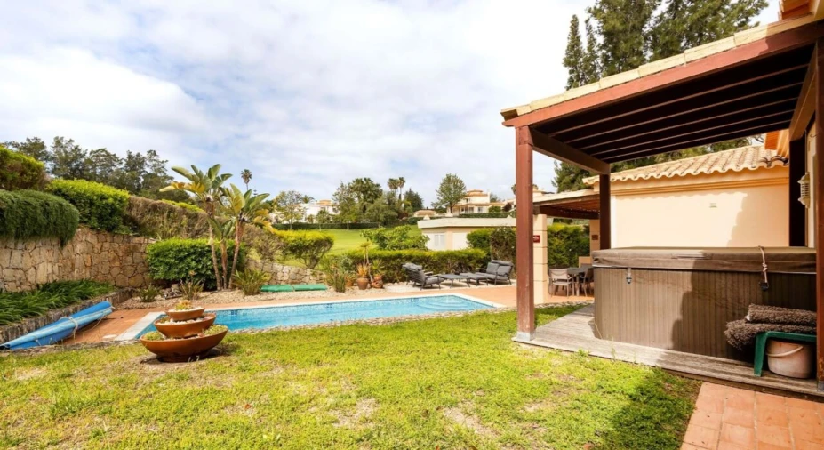 Moradia T4 para Venda em Lagoa e Carvoeiro Foto 4