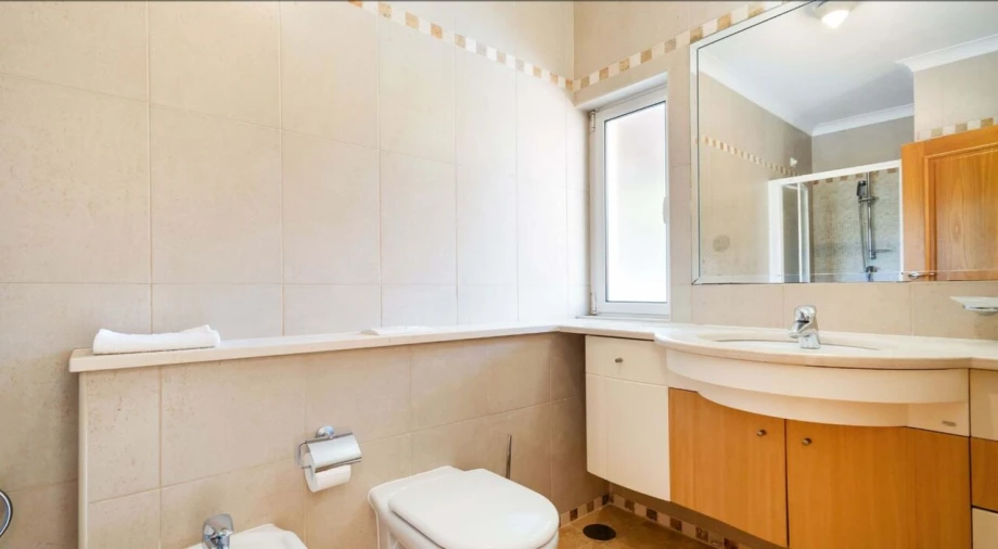 Moradia T4 para Venda em Lagoa e Carvoeiro Foto 22