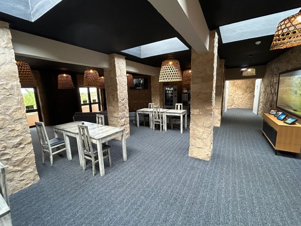 Apartamento T2 para Venda em Estômbar e Parchal Foto 3