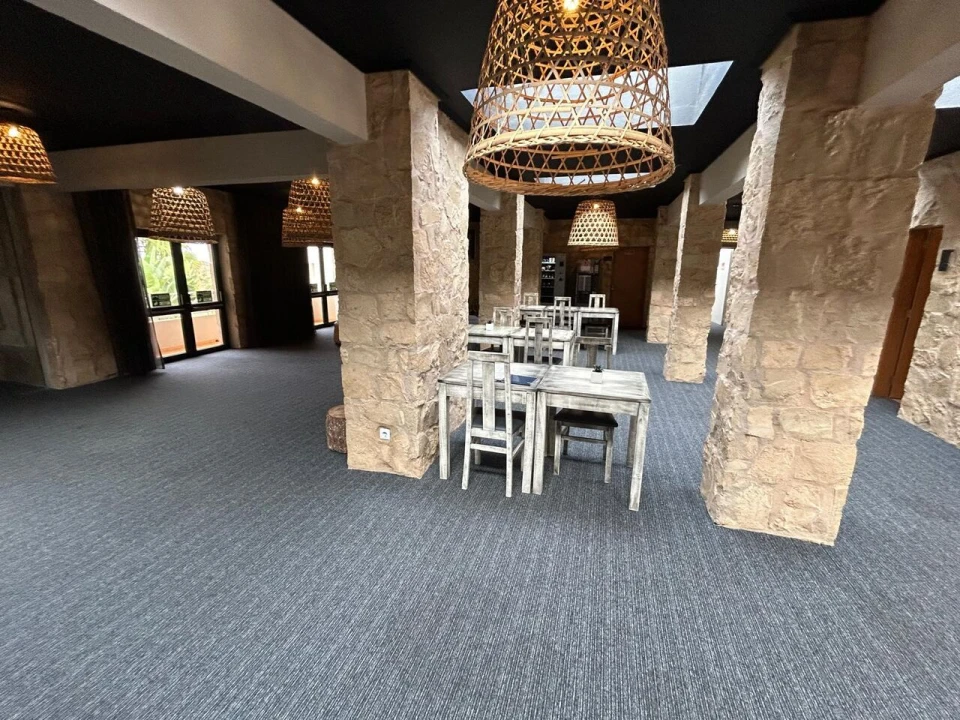 Apartamento T2 para Venda em Estômbar e Parchal Foto 4