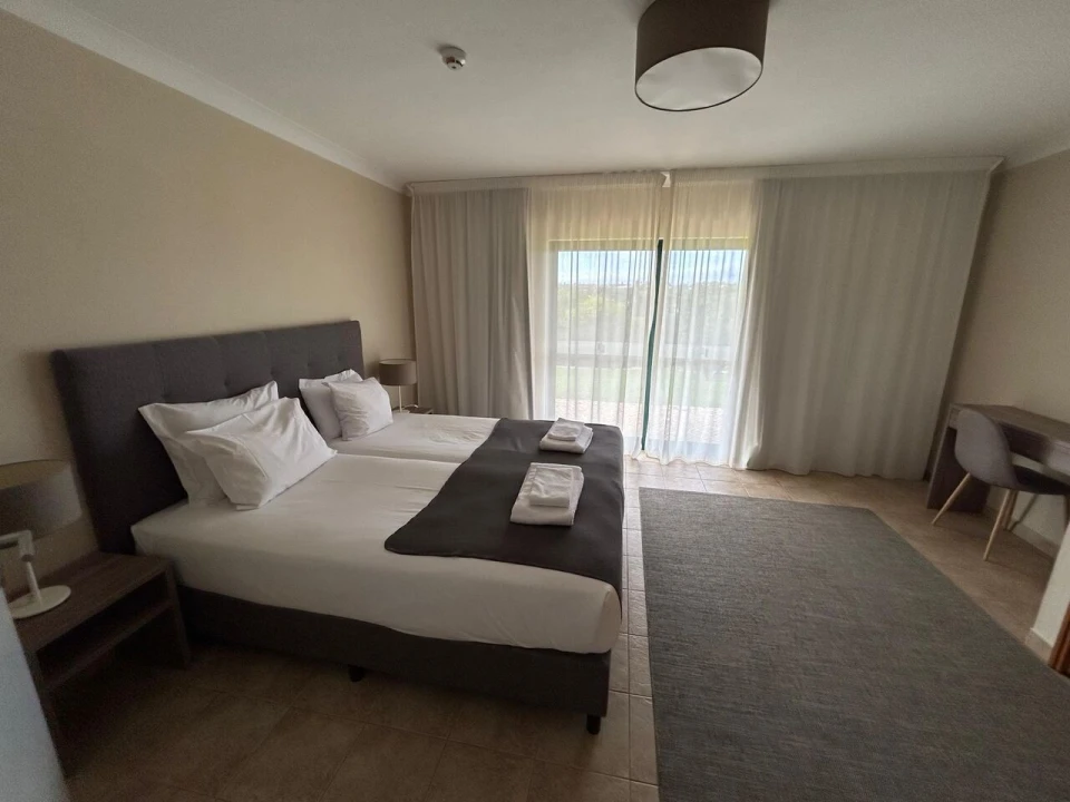 Apartamento T2 para Venda em Estômbar e Parchal Foto 15