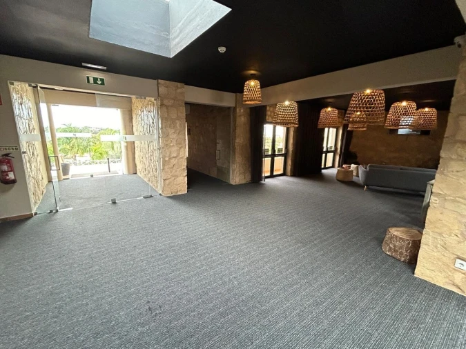 Apartamento T2 para Venda em Estômbar e Parchal Foto 5