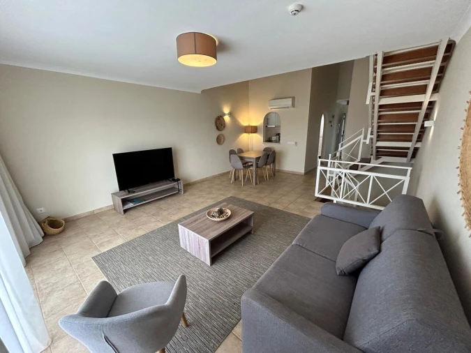 Apartamento T2 para Venda em Estômbar e Parchal Foto 9