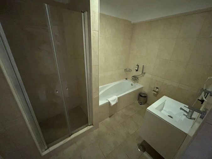 Apartamento T2 para Venda em Estômbar e Parchal Foto 14