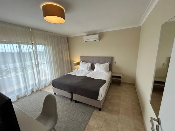 Apartamento T2 para Venda em Estômbar e Parchal Foto 21