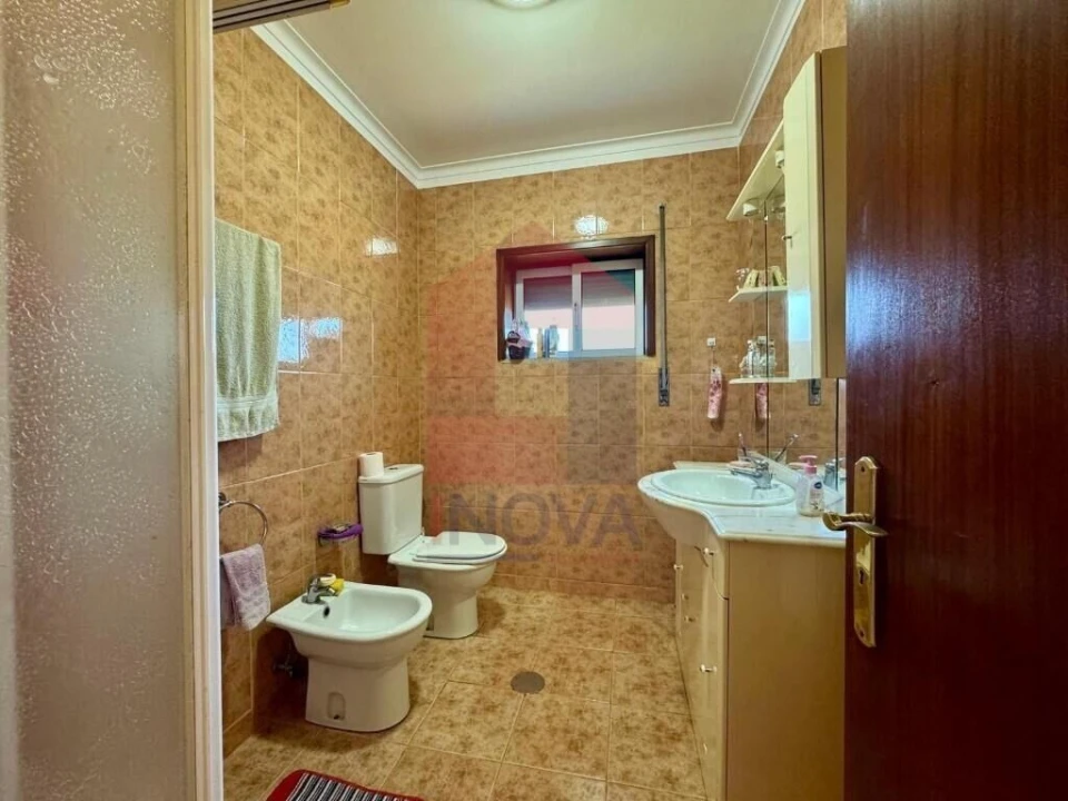 Moradia T3 para Venda em Pico de Regalados, Gondiães e Mós Foto 13