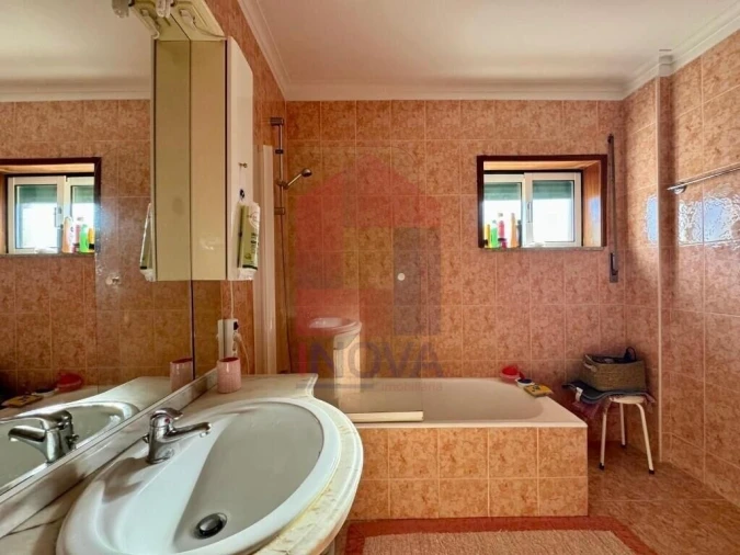 Moradia T3 para Venda em Pico de Regalados, Gondiães e Mós Foto 10