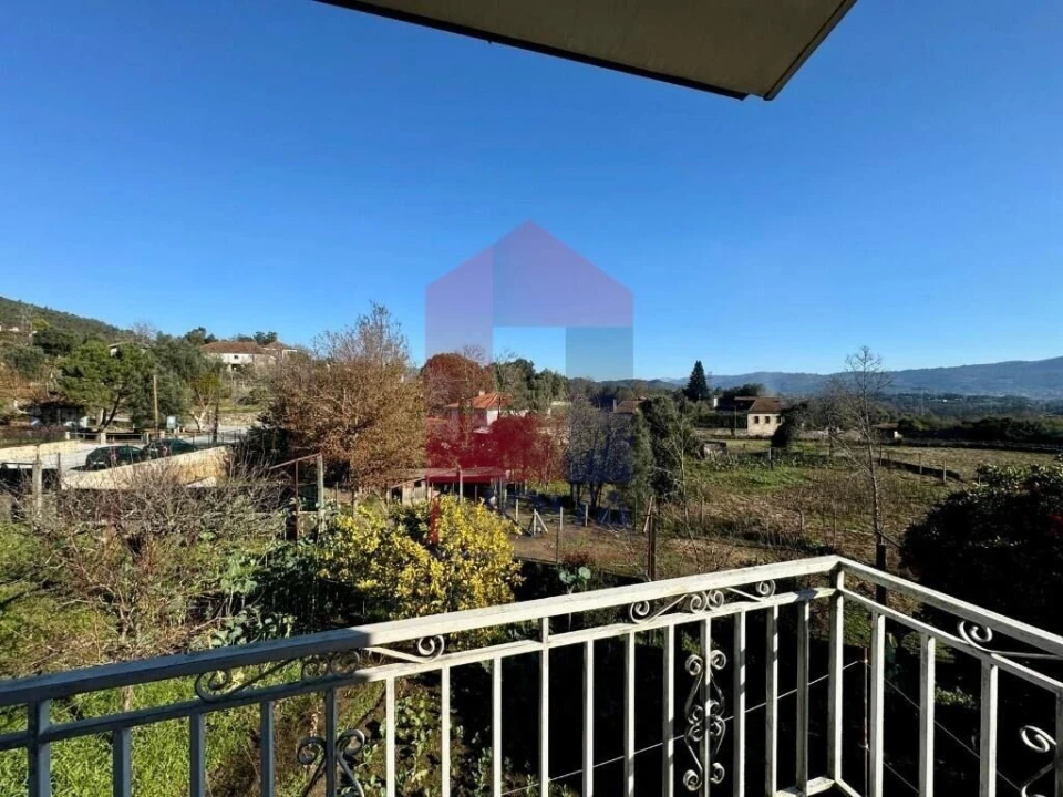 Moradia T3 para Venda em Pico de Regalados, Gondiães e Mós Foto 12