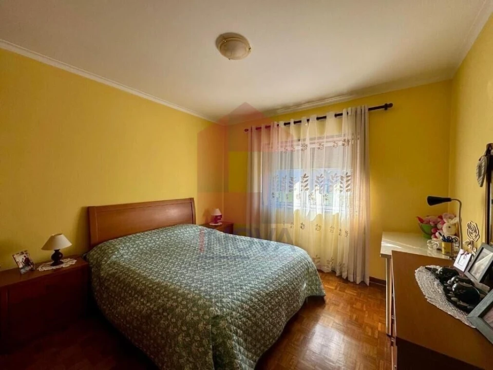 Moradia T3 para Venda em Pico de Regalados, Gondiães e Mós Foto 8