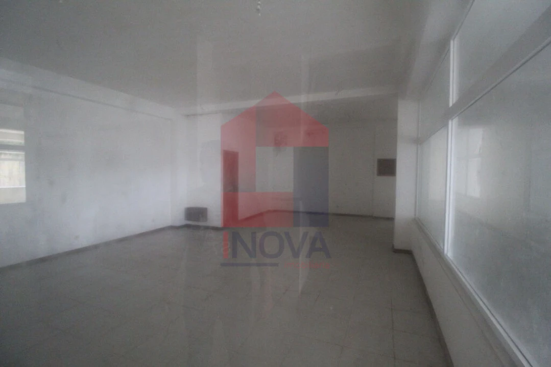 Loja para Venda em Caldelas, Sequeiros e Paranhos Foto 1