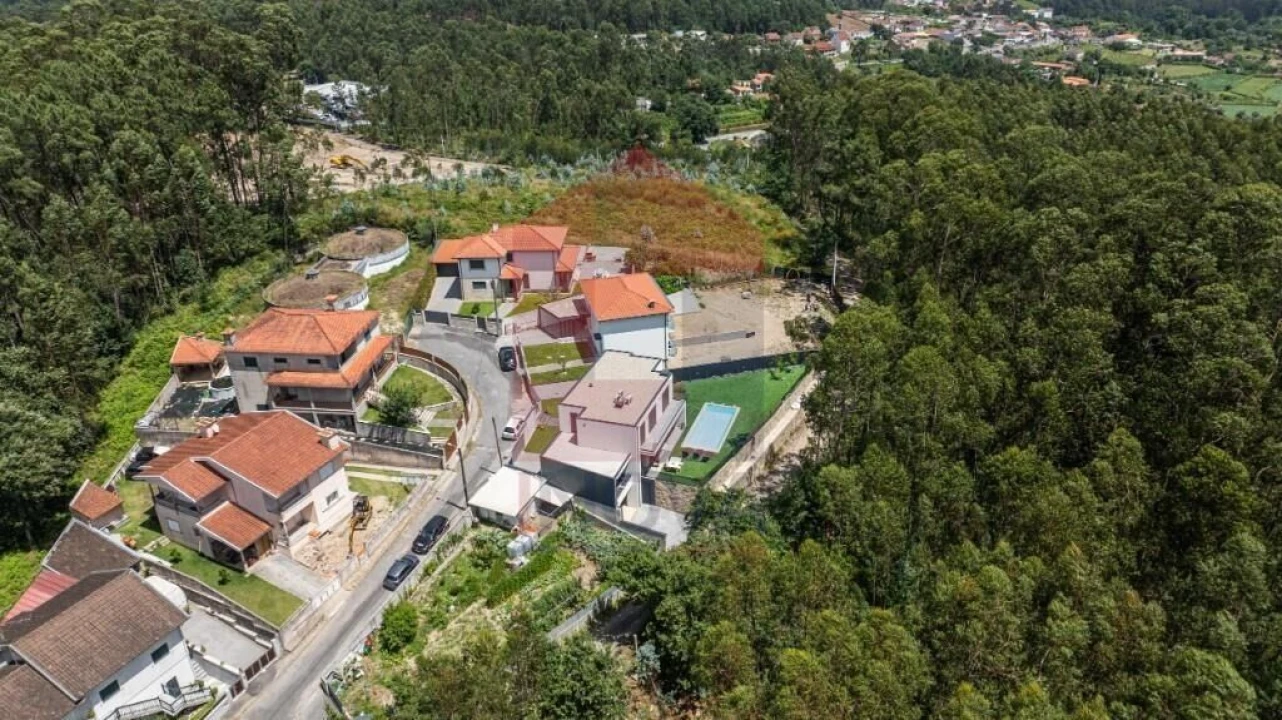 Moradia T3 para Venda em Esqueiros, Nevogilde e Travassós Foto 41