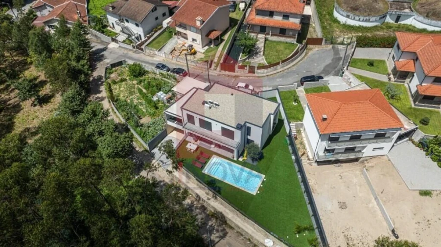 Moradia T3 para Venda em Esqueiros, Nevogilde e Travassós Foto 29