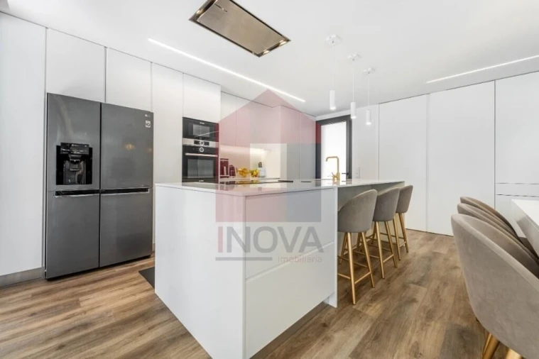 Moradia T3 para Venda em Esqueiros, Nevogilde e Travassós Foto 7