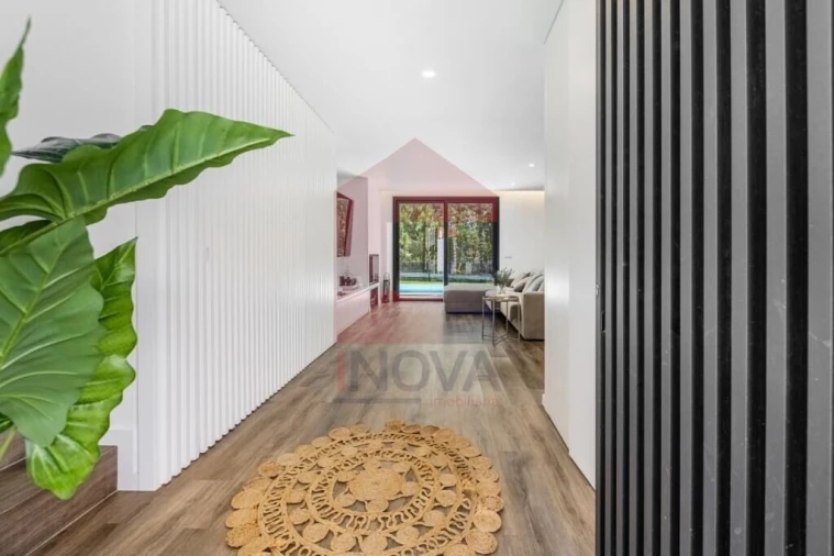 Moradia T3 para Venda em Esqueiros, Nevogilde e Travassós Foto 3