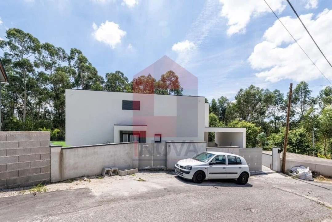 Moradia T3 para Venda em Esqueiros, Nevogilde e Travassós Foto 27