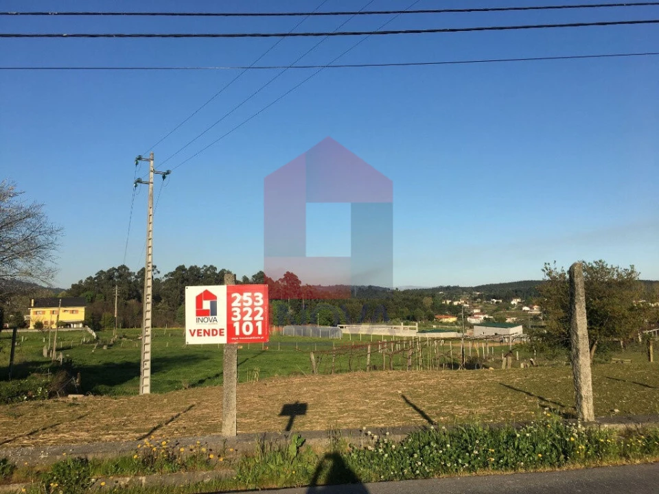 Terreno para Venda em Escariz (São Mamede) e Escariz (São Martinho) Foto 1