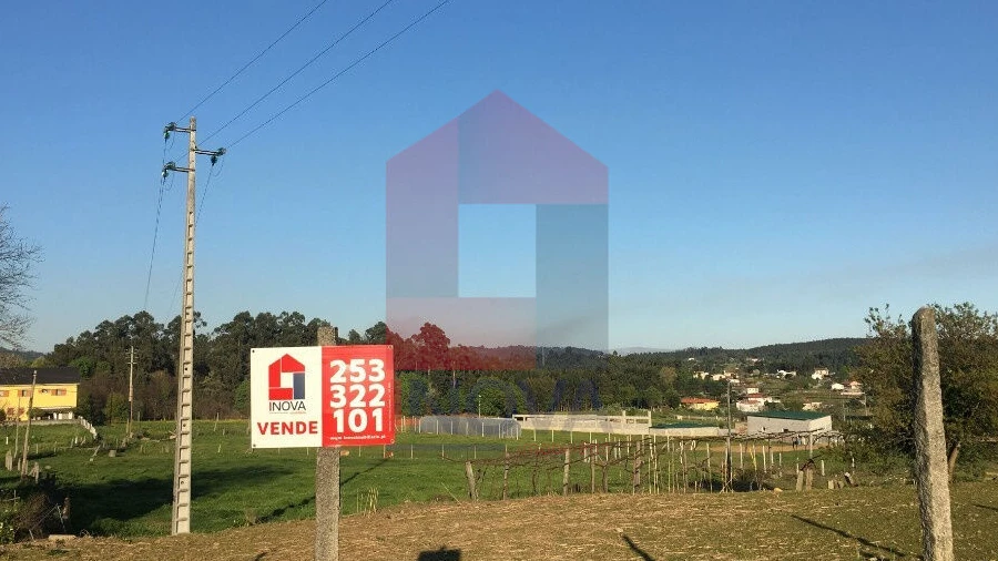 Terreno para Venda em Escariz (São Mamede) e Escariz (São Martinho)
